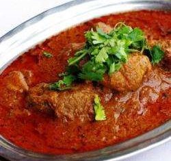 Boneless chicken breast and potatoes cooked in a hot and tangy goan sauce
